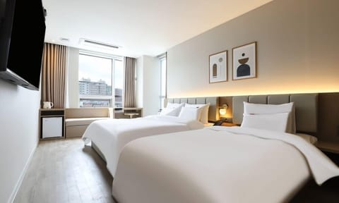 Twin Room | Individually decorated, individually furnished, soundproofing, free WiFi