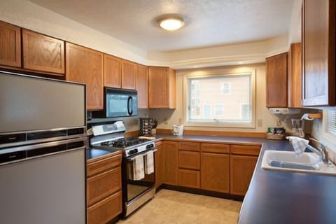 Mini-fridge, microwave