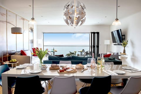 Living Room & Dining Table View