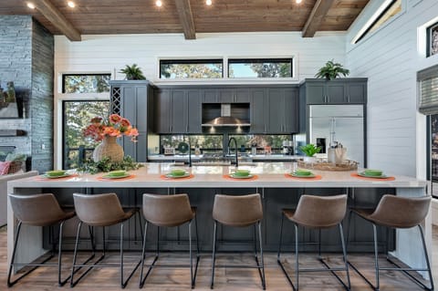 Double ovens, double dishwashers, and plenty of seating