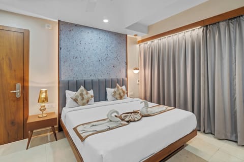 Executive Room | 1 bedroom, bed sheets