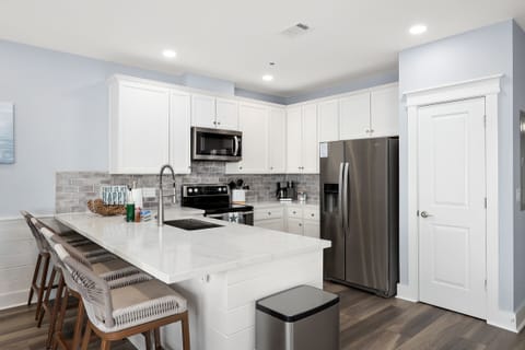 Full equipped kitchen