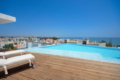AT18 Blue Horizons Olhos d Agua