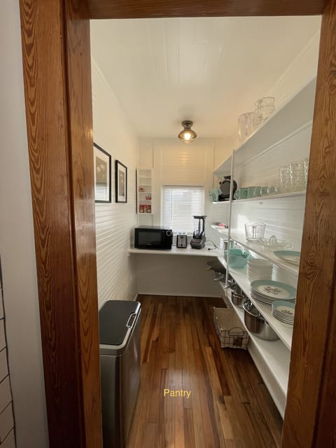 Kitchen Pantry