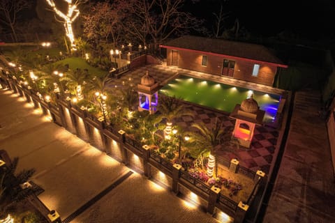 Pool