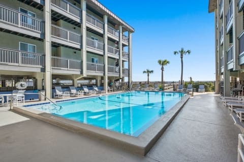 Complex Pool