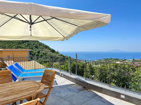 Family House | Terrace/patio