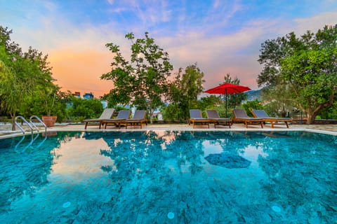 Seasonal outdoor pool