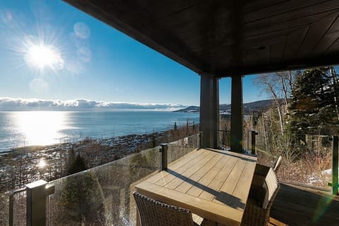 Terrace with view (1)
