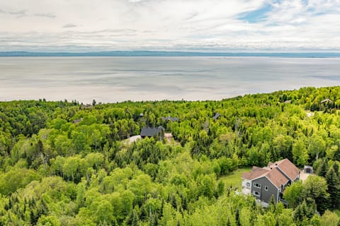 Exterior and St. Lawrence River