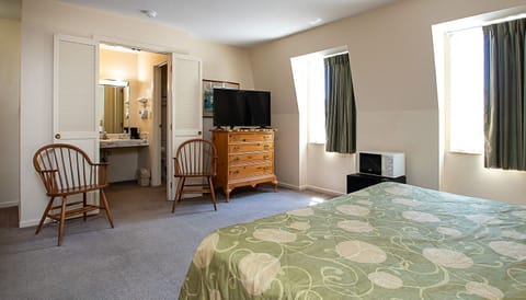 Standard Single Room | In-room safe, desk, iron/ironing board, free WiFi