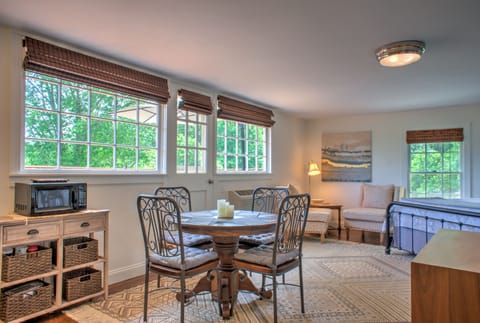 Elegantly outfitted apartment