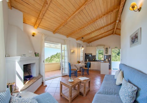 House, Smoking | 1 bedroom, Internet