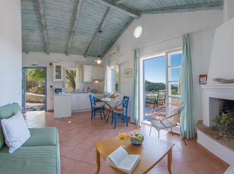 House, Smoking | 1 bedroom, Internet