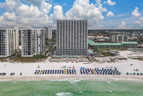 Condo, 2 Bedrooms | Sport court