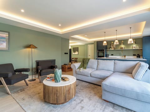 Cottage | Living area