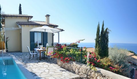 House, Smoking | 3 bedrooms