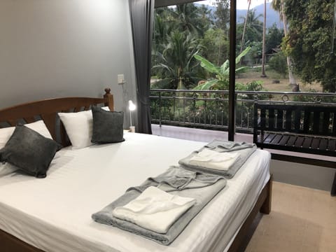 Standard House, 1 King Bed, Terrace | 1 bedroom, desk, free WiFi, bed sheets