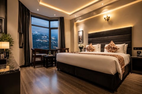 Deluxe Double Room | Premium bedding, desk, laptop workspace, blackout drapes