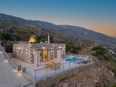 The entire villa with outside area and swimming pool
