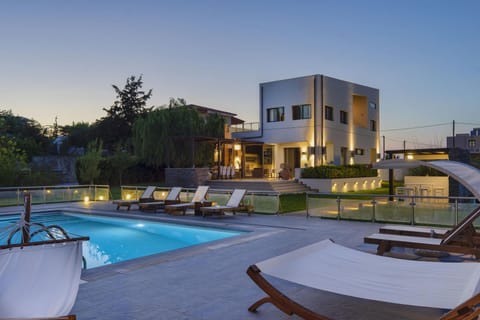 House | 7 bedrooms