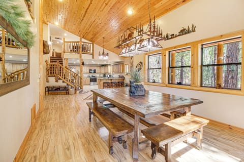 House (4 Bedrooms) | Interior