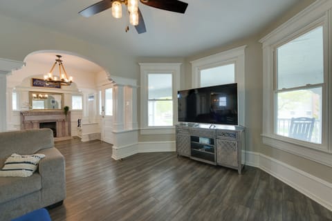 House (5 Bedrooms) | Interior