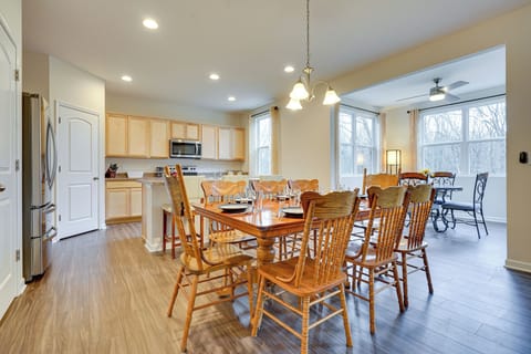 House (3 Bedrooms) | Interior