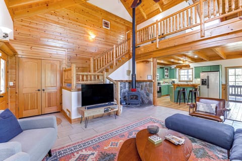 House (4 Bedrooms) | Interior