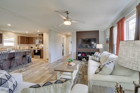 House (3 Bedrooms) | Interior