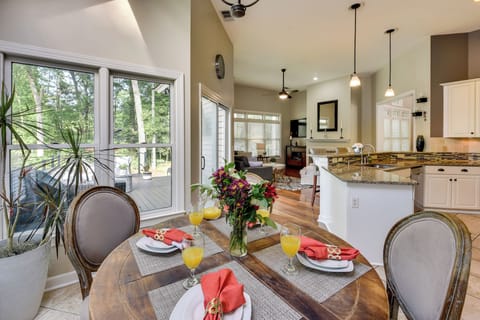 House (4 Bedrooms) | Interior