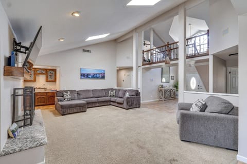 House (5 Bedrooms) | Interior