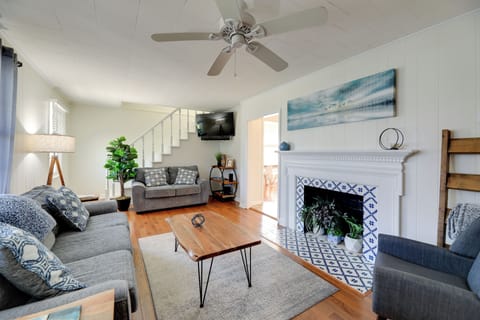 House (2 Bedrooms) | Front of property