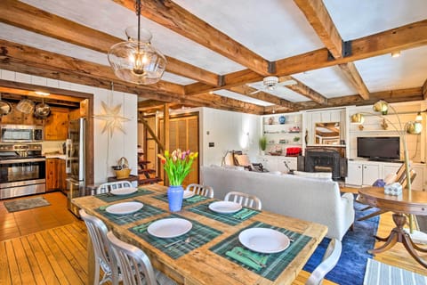 House (2 Bedrooms) | Interior