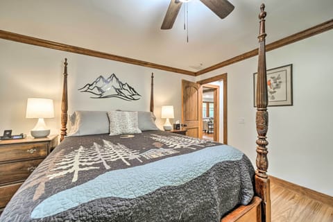 House (2 Bedrooms) | Interior