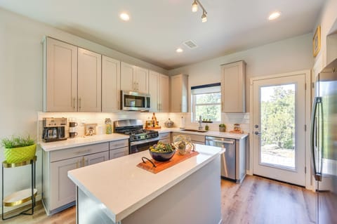 Cottage (2 Bedrooms) | Interior