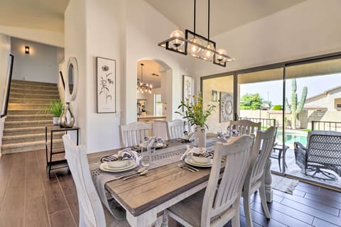 House (4 Bedrooms) | Interior