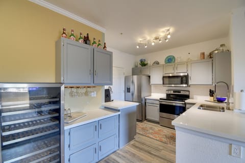 Apartment (2 Bedrooms) | Front of property