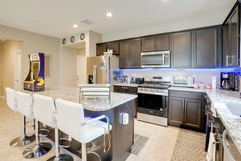 House (3 Bedrooms) | Interior
