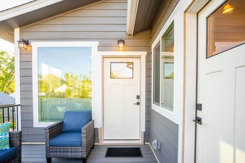 Cottage (2 Bedrooms) | Interior