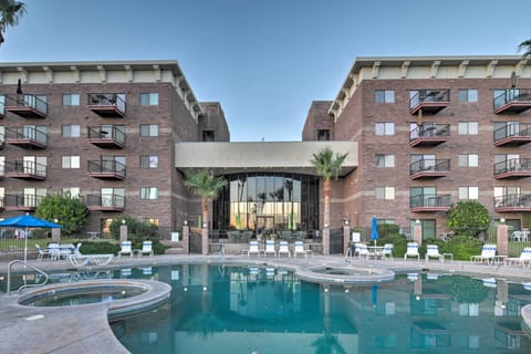 Apartment (2 Bedrooms) | Front of property