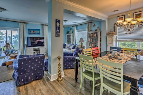 House (5 Bedrooms) | Interior