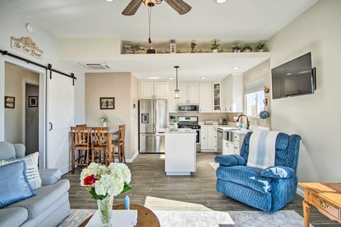 House (2 Bedrooms) | Interior