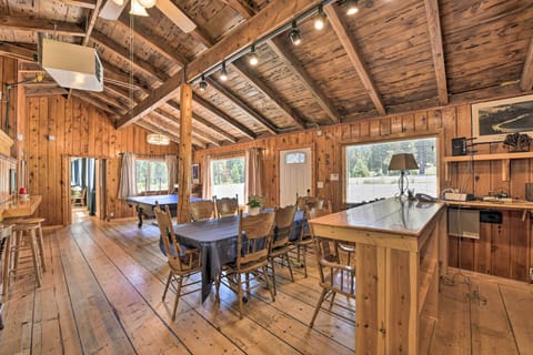 House (6 Bedrooms) | Interior