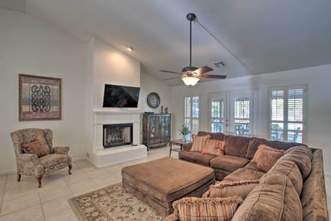 House (5 Bedrooms) | Interior