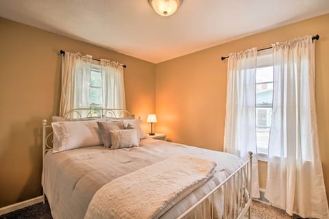 Cottage (2 Bedrooms) | Interior