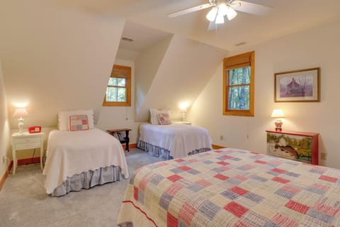 House (4 Bedrooms) | Interior