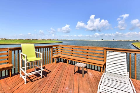 Apartment (3 Bedrooms) | Front of property