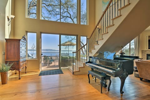 House (5 Bedrooms) | Interior