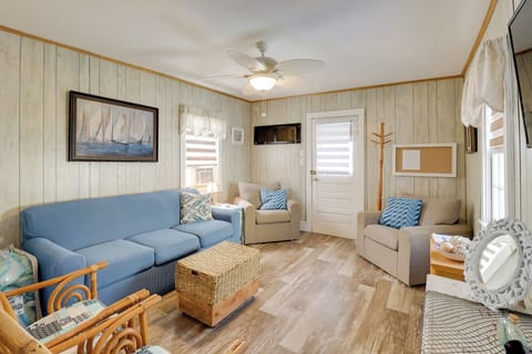 Cottage (2 Bedrooms) | Interior